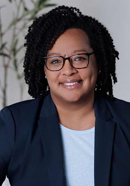 Twyla Davis Headshot